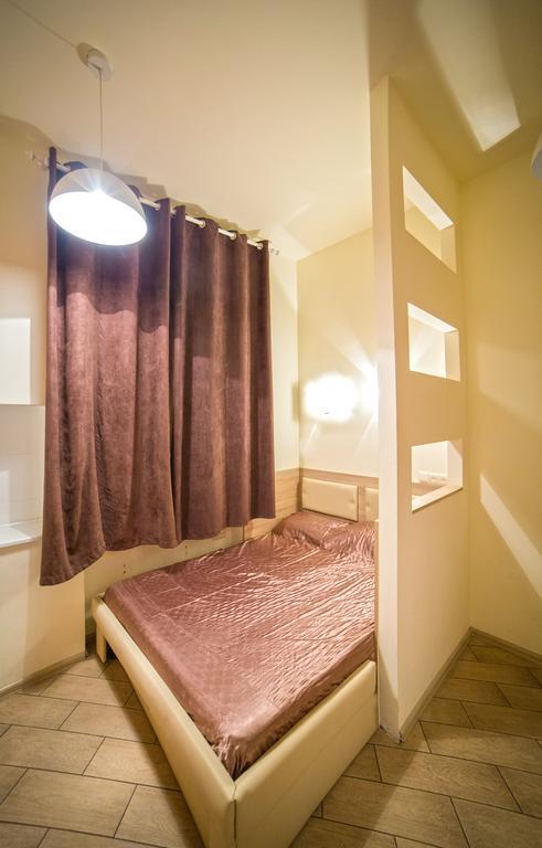 Mini Apartment On Rappoporta 7A-3 Лвив Екстериор снимка